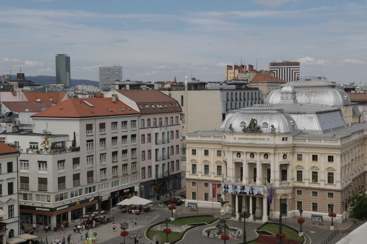 Radisson Blu Carlton Hotel, Bratislava Exterior foto